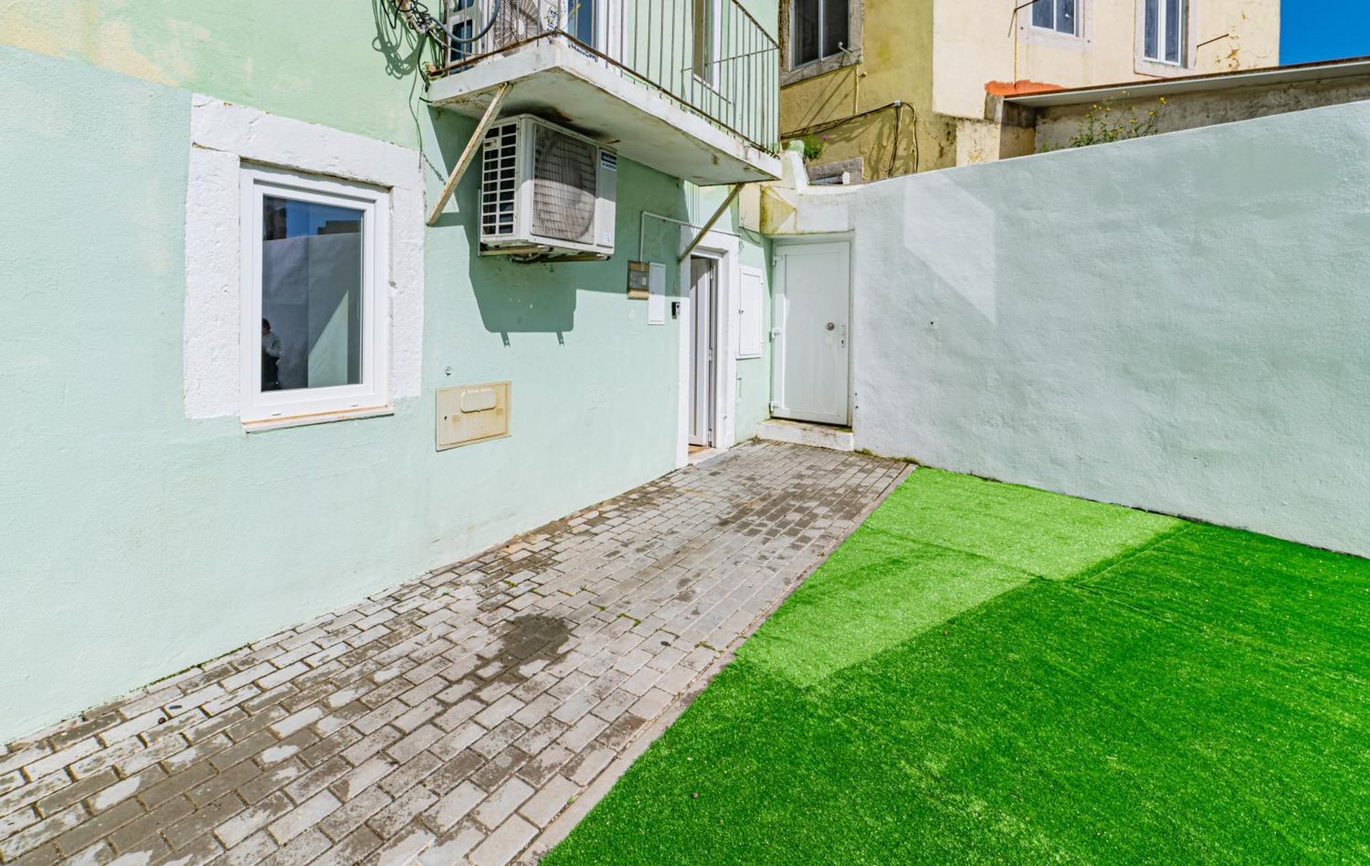 Ajuda Charm Apartment With Garden Лиссабон Экстерьер фото